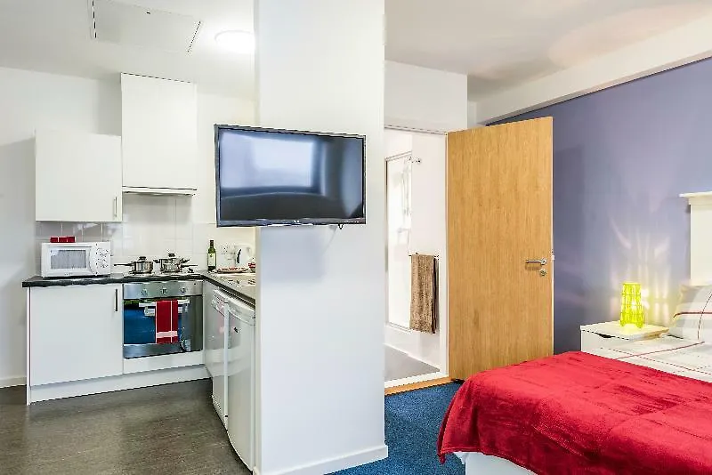 Destiny Student - Murano Hostel Edinburgh Apartment