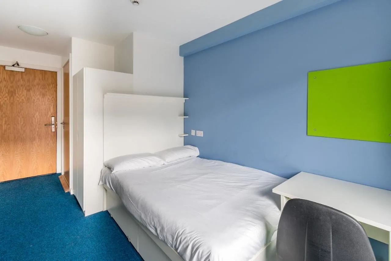 Destiny Student - Murano Hostel Edinburgh
