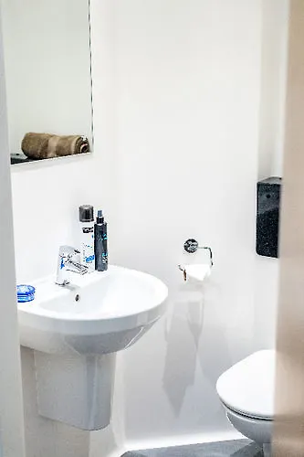 Destiny Student - Murano Hostel Edinburgh United Kingdom